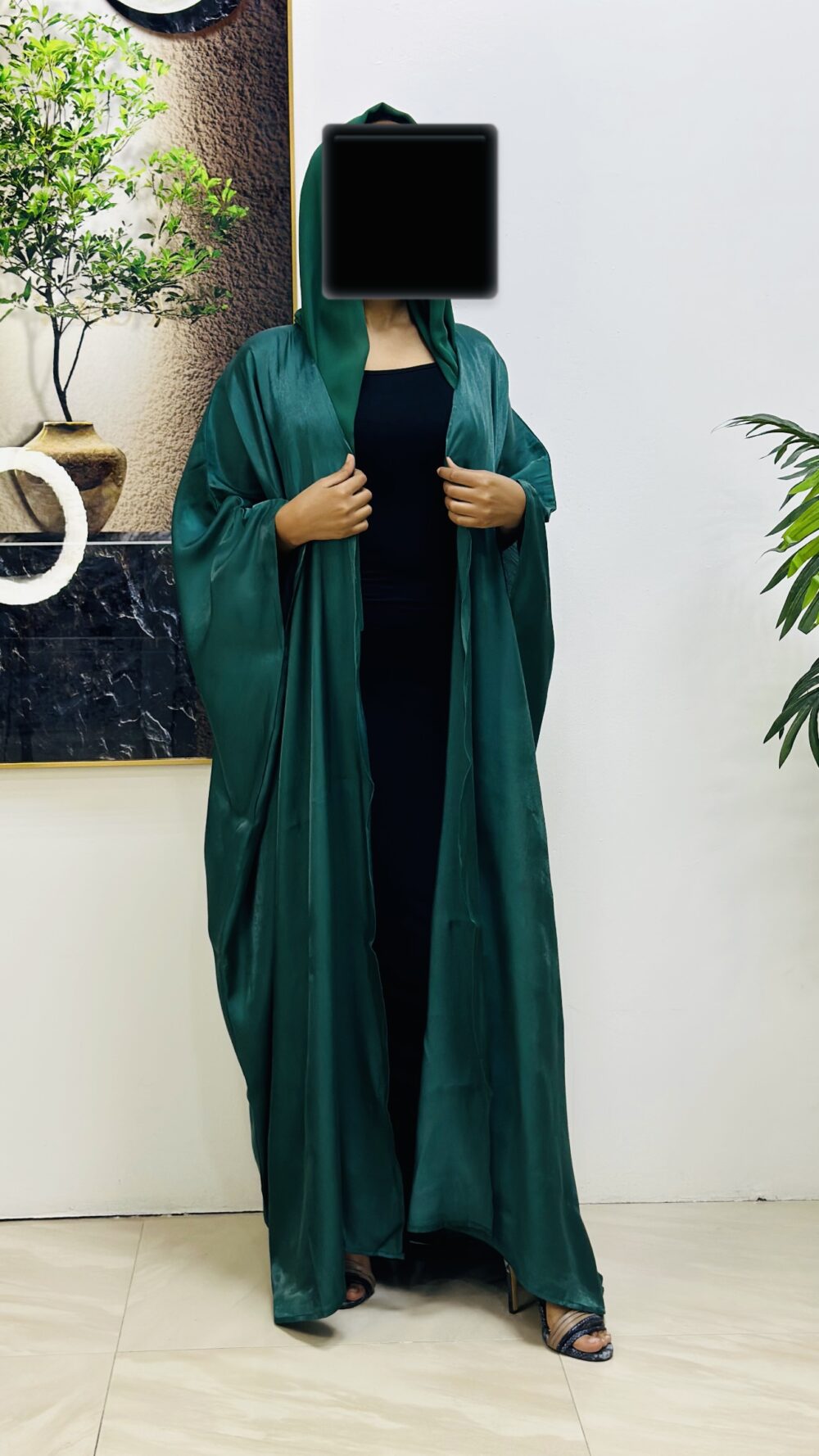 SHimmer Abaya - Image 6