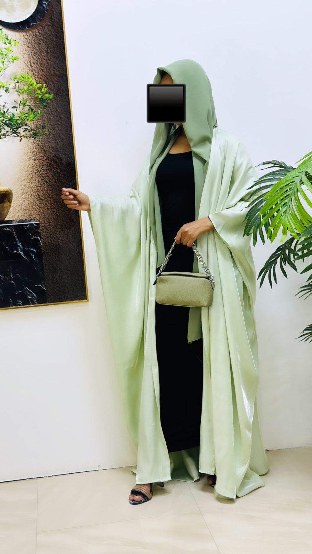 SHimmer Abaya - Image 10
